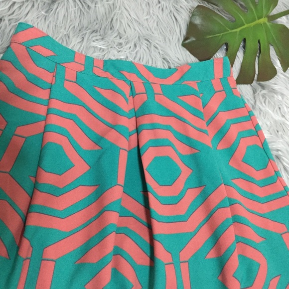 Francesca’s Collection Pleated High Waist Skirt - Picture 6 of 6